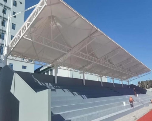 Reference Knowledge 16/1000 Translation Machine · General Field Three dimensional tensioned membrane structure of sports stands in Chenggong District, Kunming  划译  机翻 · 通用领域 Three dimensional tensioned membrane structure of sports stands in C